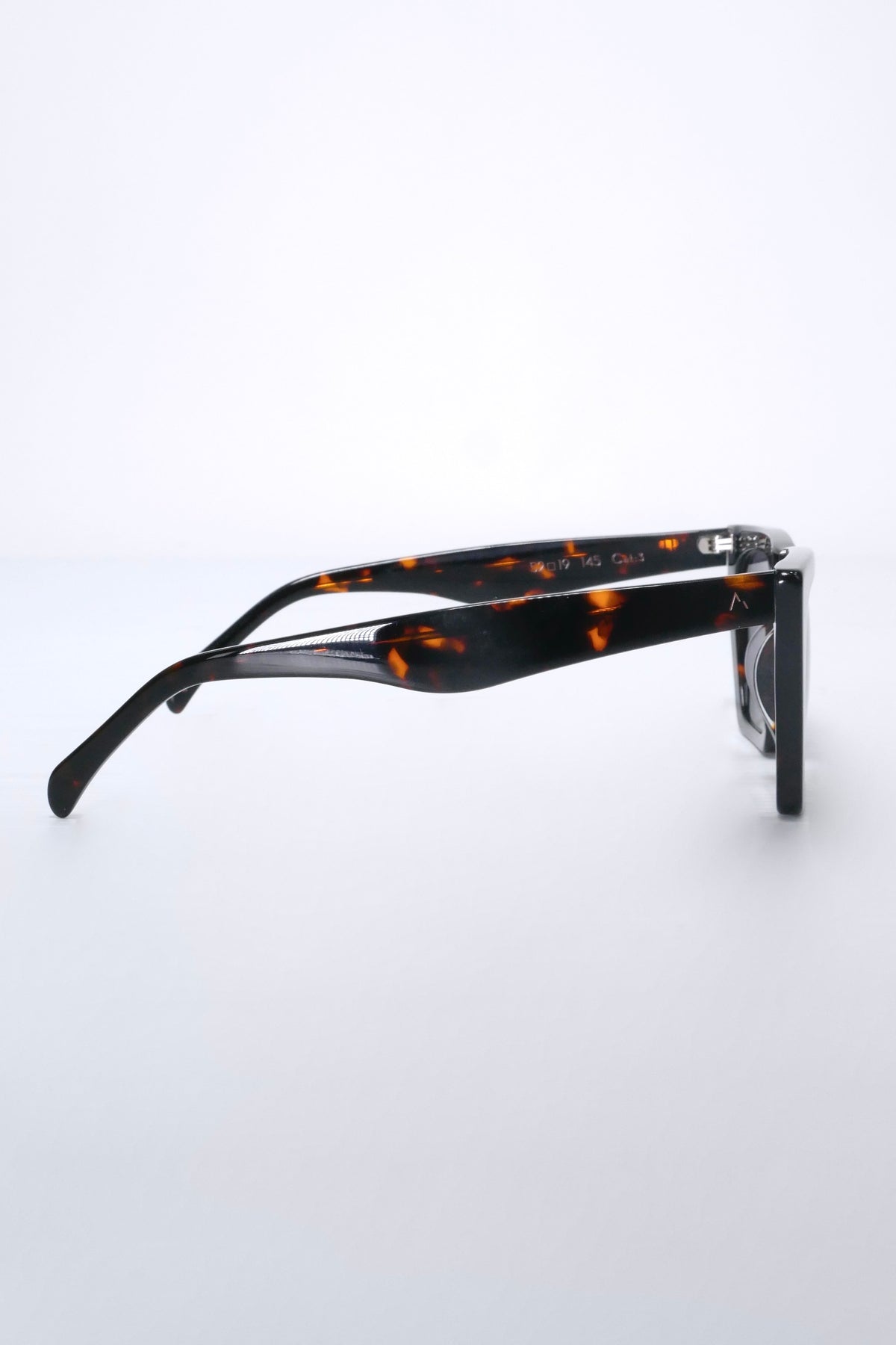 WEAREEYES Sigma 2.0 Sunglasses - Crystal Tortoise