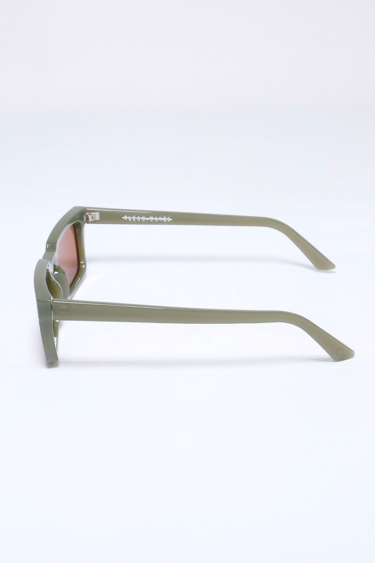Clean Waves Type 02 Low Sunglasses - Green/Brown