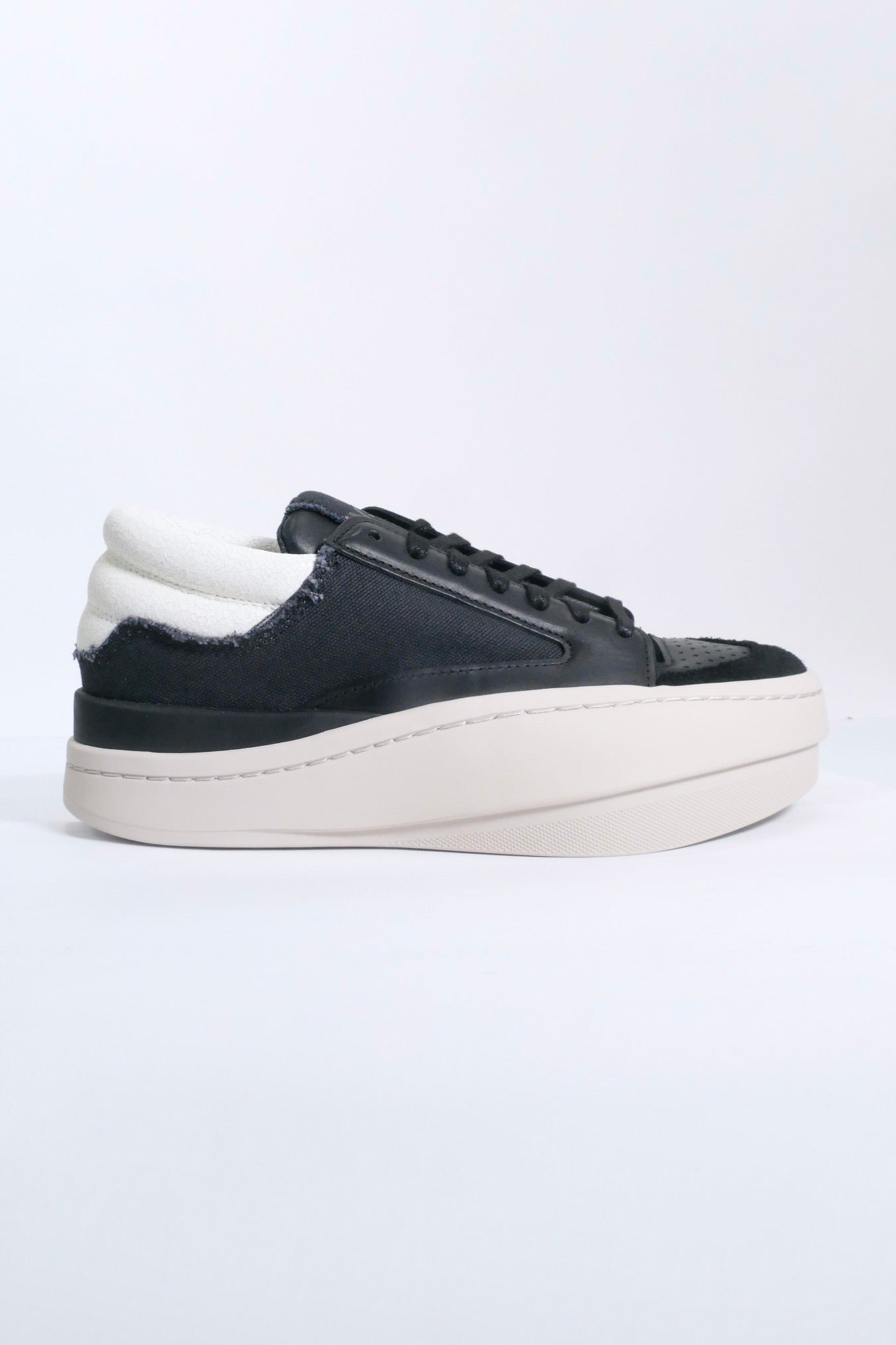 Y-3 CENTENNIAL LOW ホワイト 38 Y-3 Centennial Lo Sneakers - Black/White - Due West