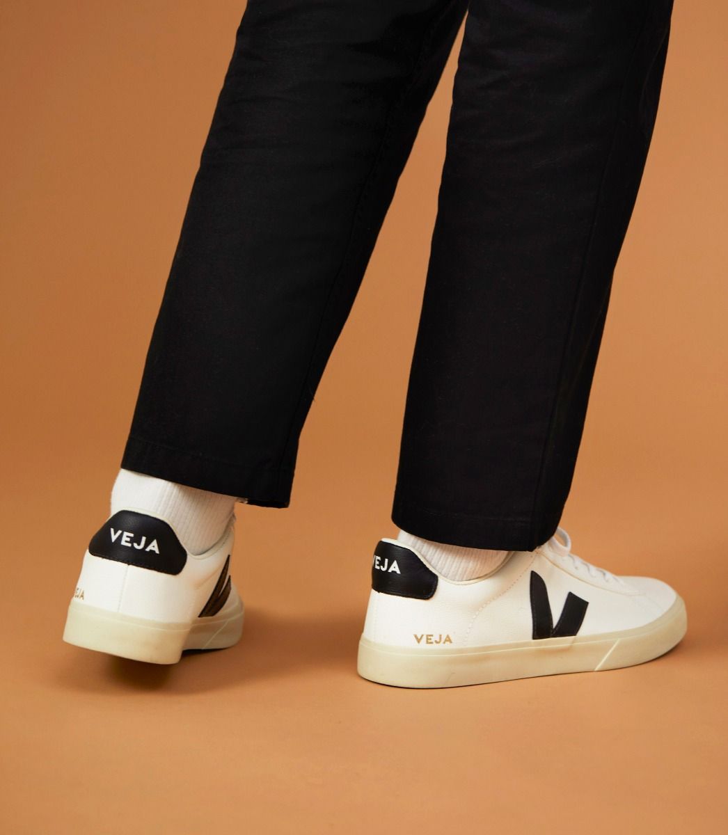 Veja Mens Campo ChromeFree Leather Sneakers - White/Black