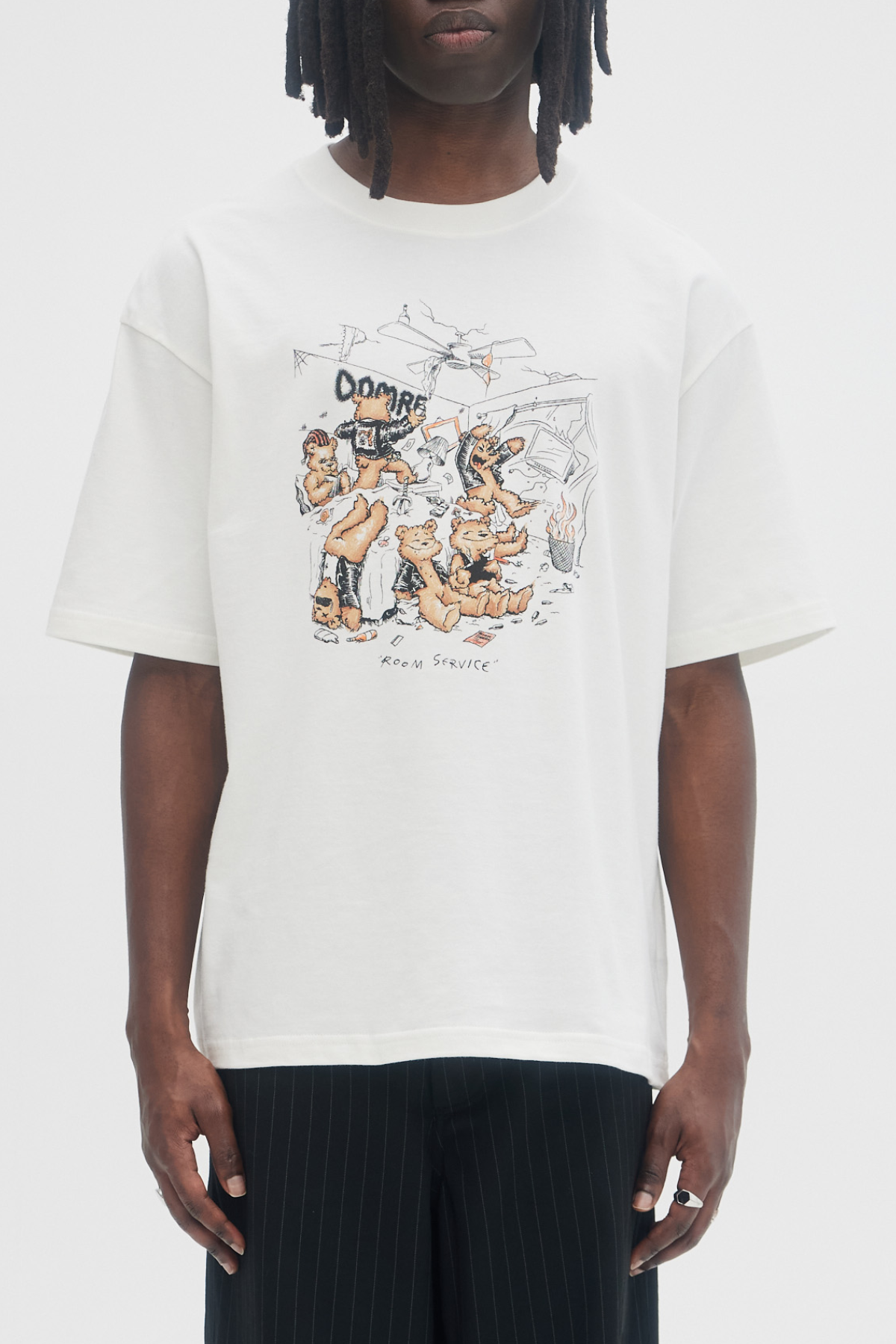 DOMREBEL Room Service Tee - Ivory