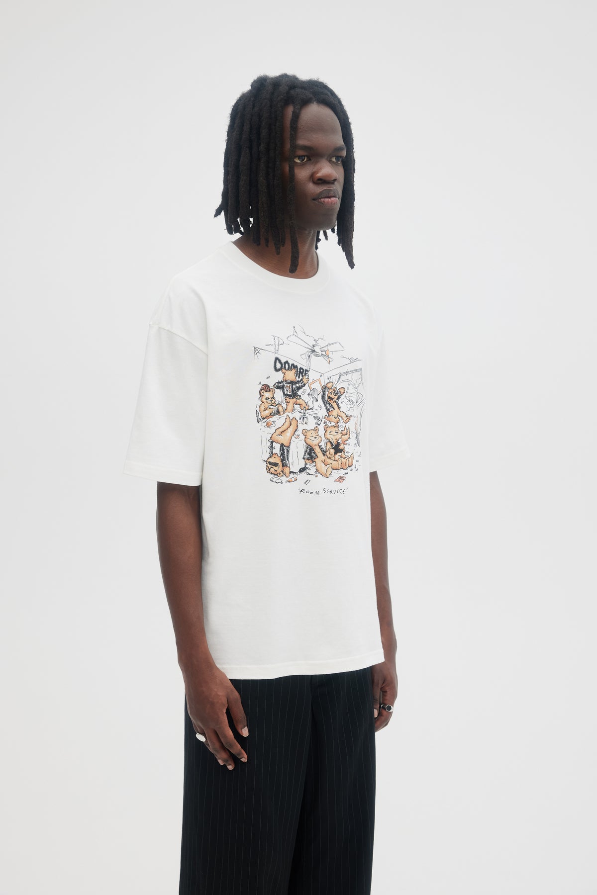 DOMREBEL Room Service Tee - Ivory