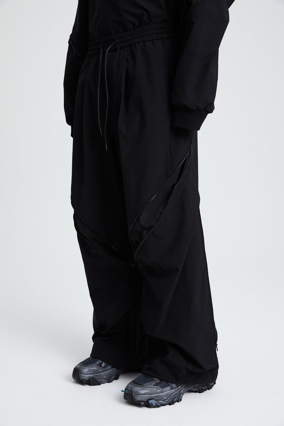 Juun.J Oblique Zipper Track Pants - Ash