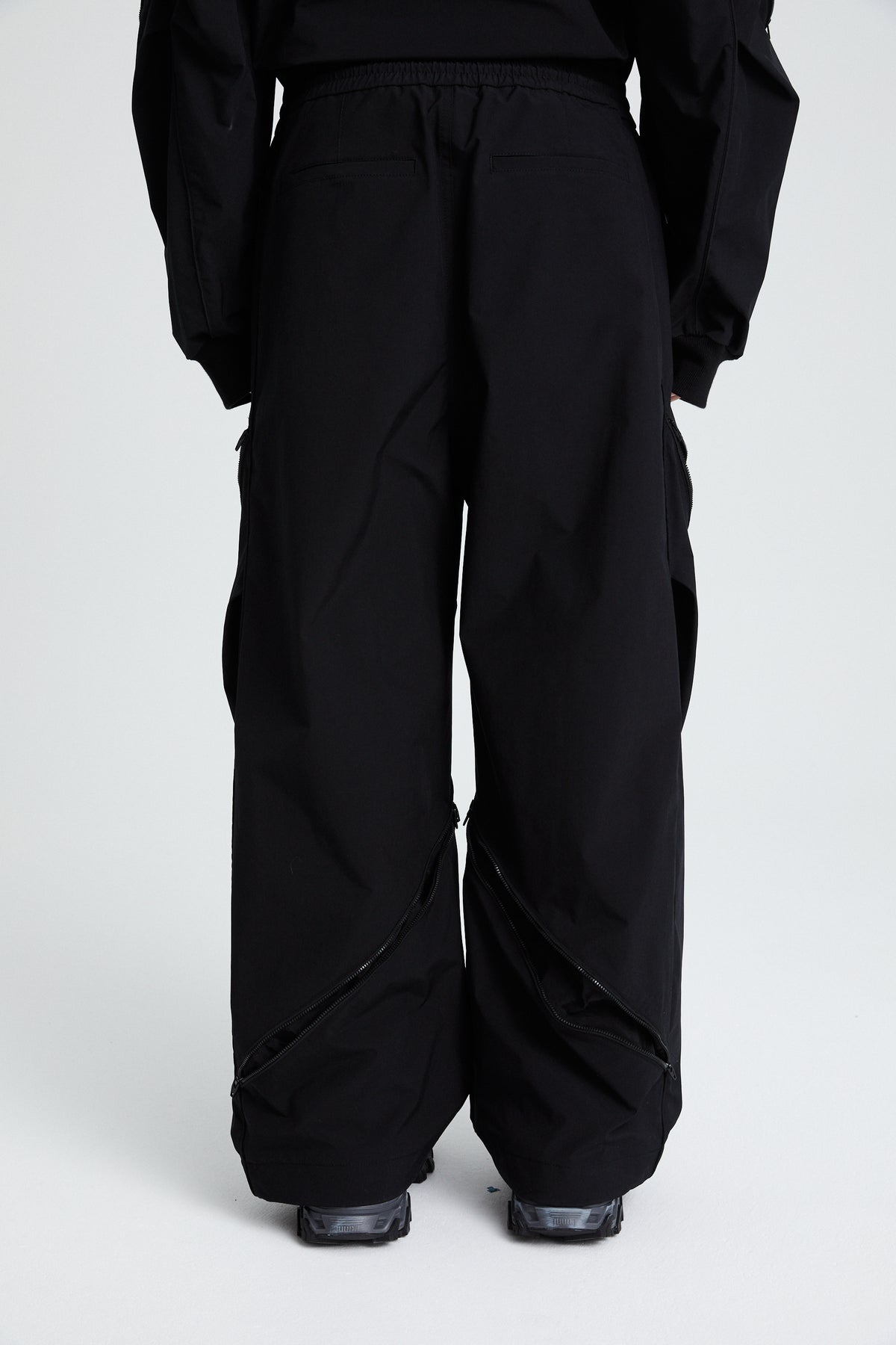 Juun.J Oblique Zipper Track Pants - Ash