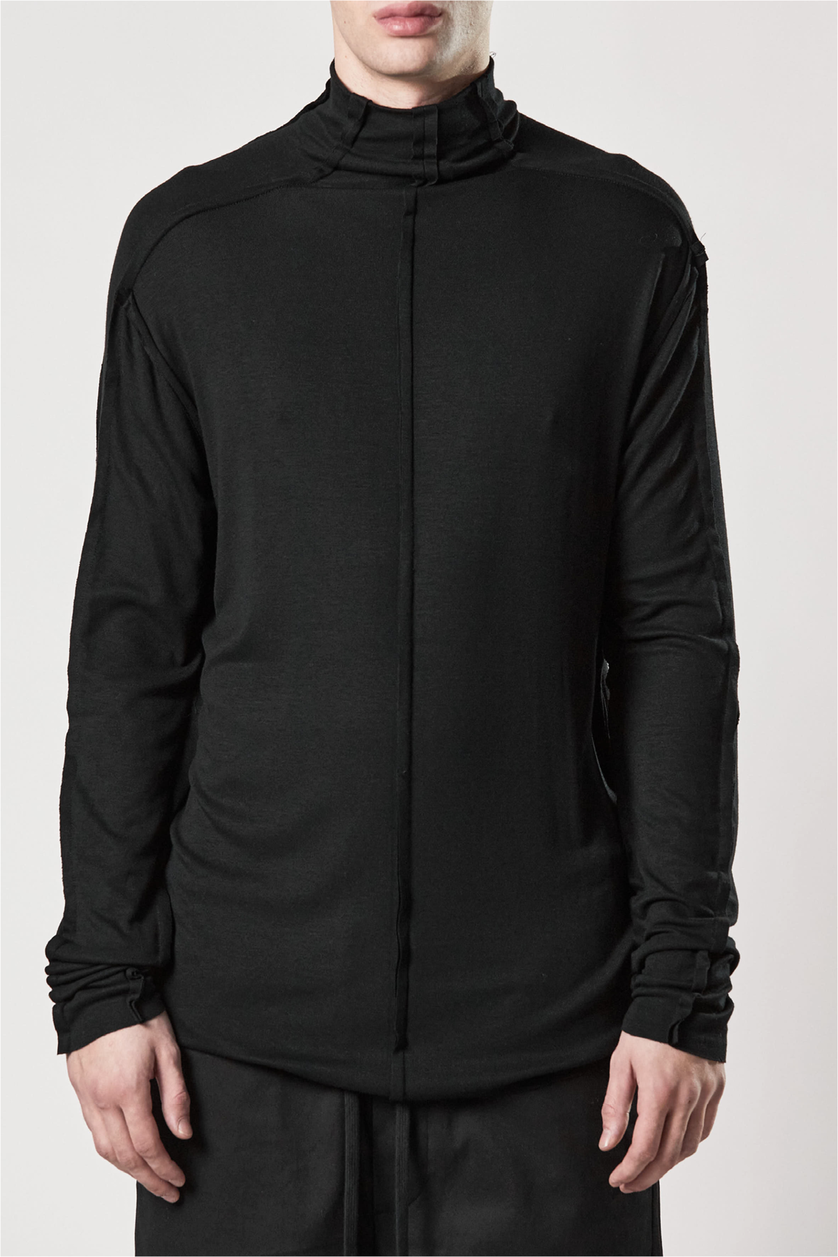 thom/krom M TS 826 High Collar Inside Out Tee - Black