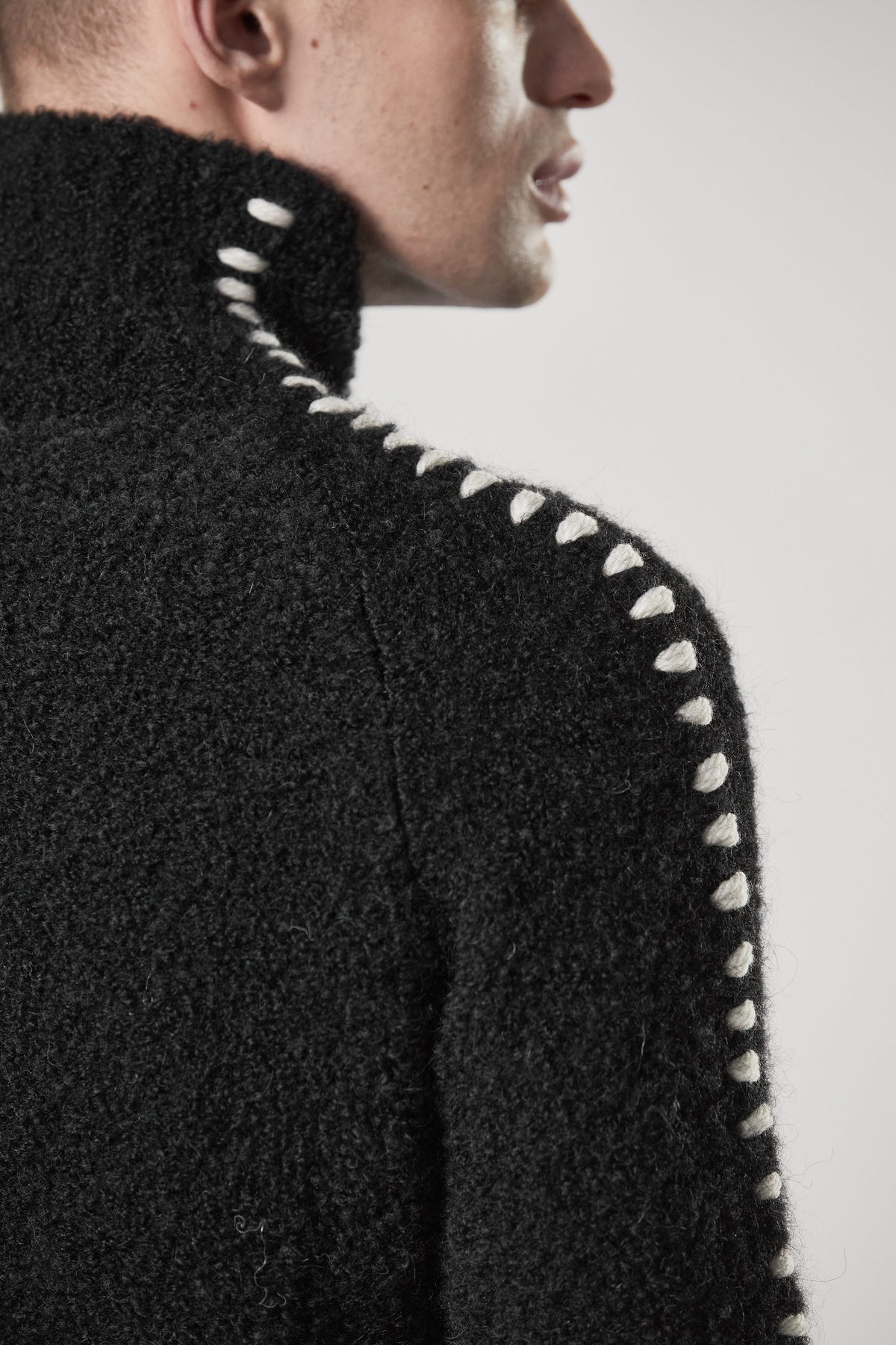 thom/krom M K 121 High Collar Sweater - Black