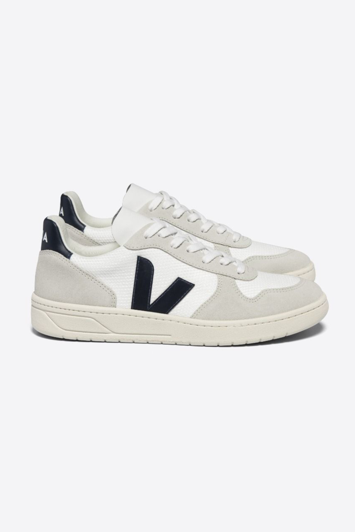 Veja Mens V-10 B-Mesh Sneakers - White/Navy