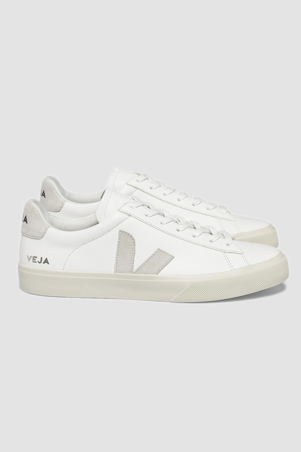 Veja Womens Campo ChromeFree Leather Sneakers - White/Natural