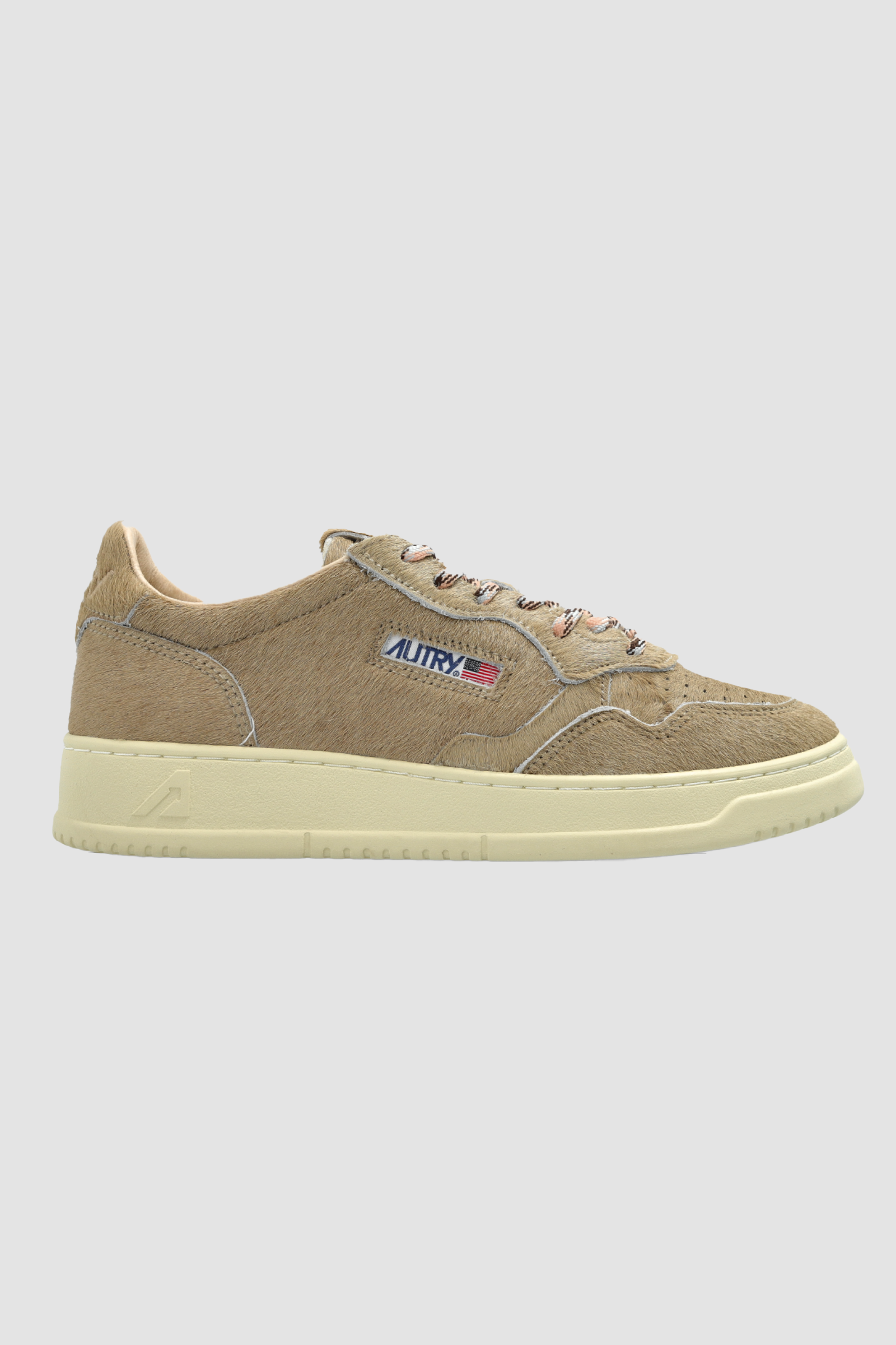 Autry Beige Autry Medalist Low PE01 Sneakers - Beige - Due West