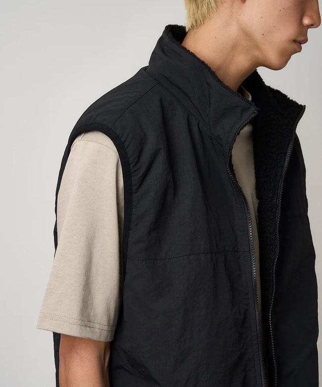 Gramicci Reversible Sherpa Vest - Charcoal/Black
