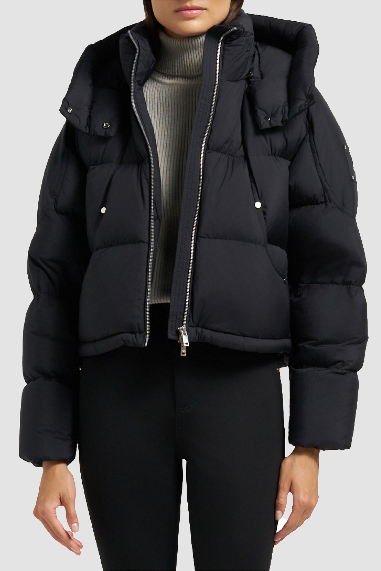 Moose Knuckles Womens Down Bomber Akai Cropped - Black - Due West