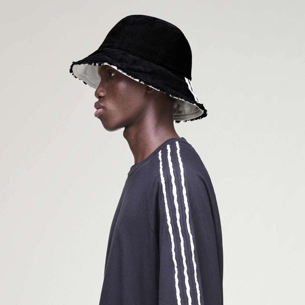 帽子 Y-3 STRIPES BUCKET HAT Y-3 Stripes Bucket Hat - Black - Due West