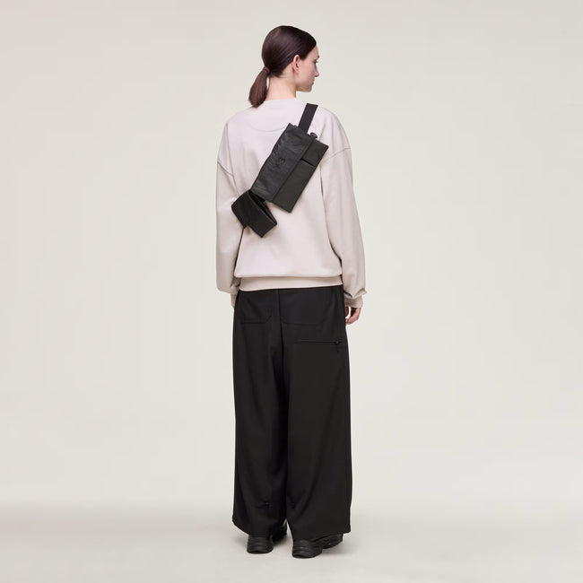 Y-3 Multi Pocket Sling Bag - Black