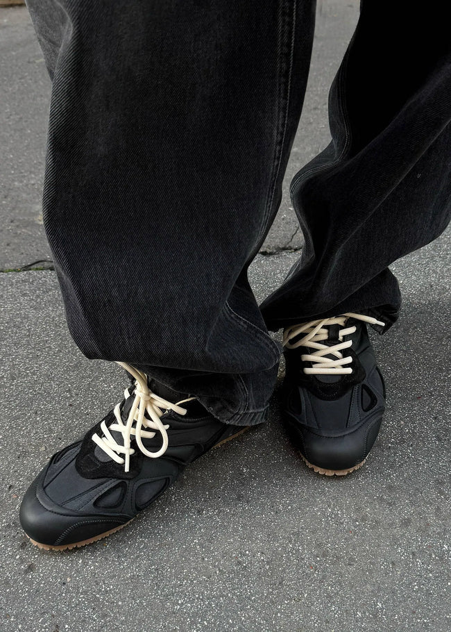 Axel Arigato Slow Runner Sneakers - Black