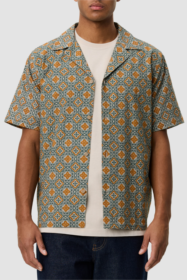 Les Deux Lukas Arabesque AOP Shirt - Green