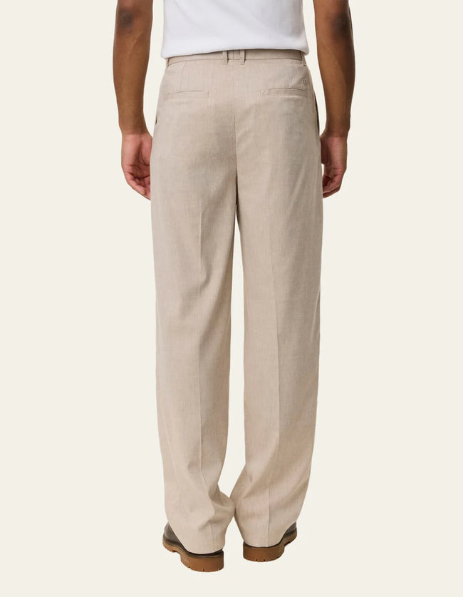 Les Deux Reece Pleated Slub Suit Pants - Sand