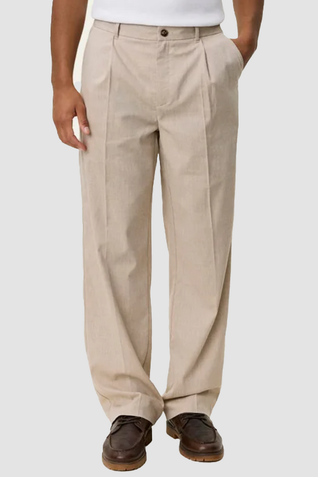 Les Deux Reece Pleated Slub Suit Pants - Sand