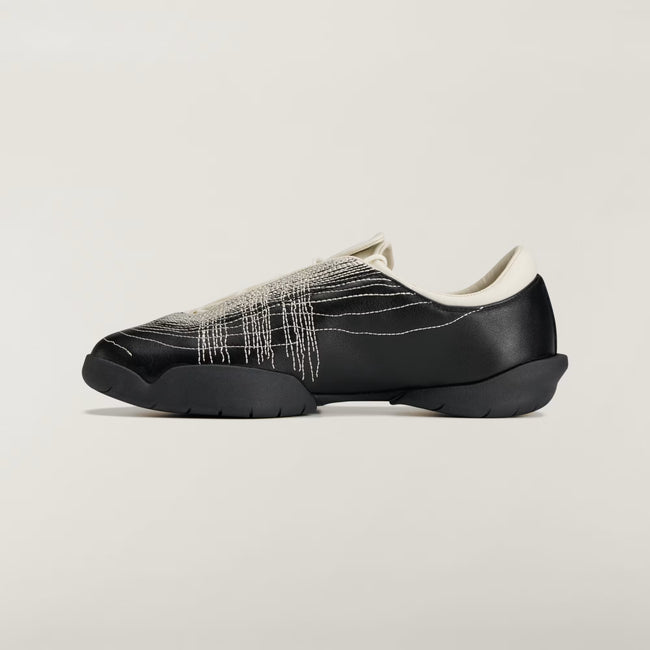 Y-3 Regu Embroidered Sneakers - Black