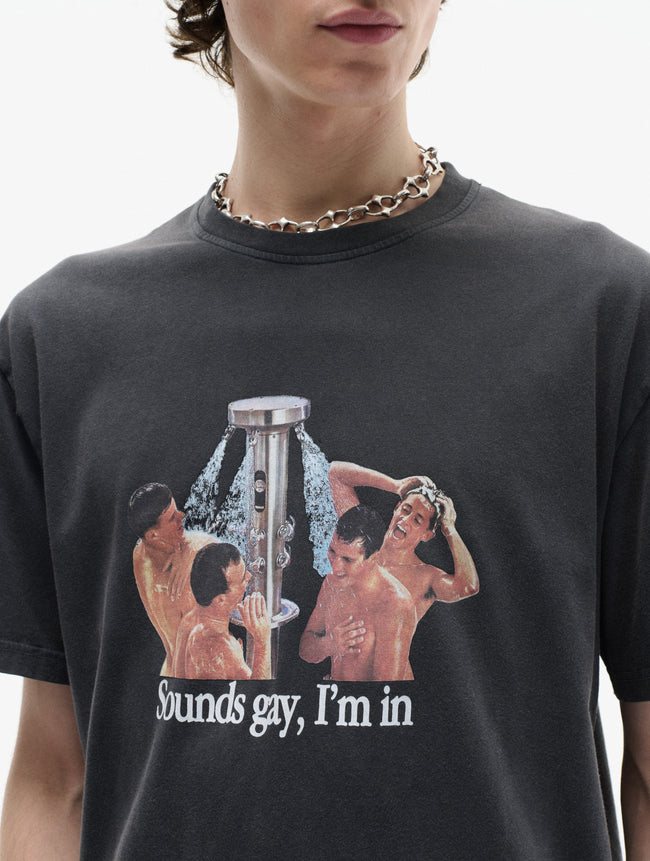 Carne Bollente Sounds Gay I'm In Tee - Black