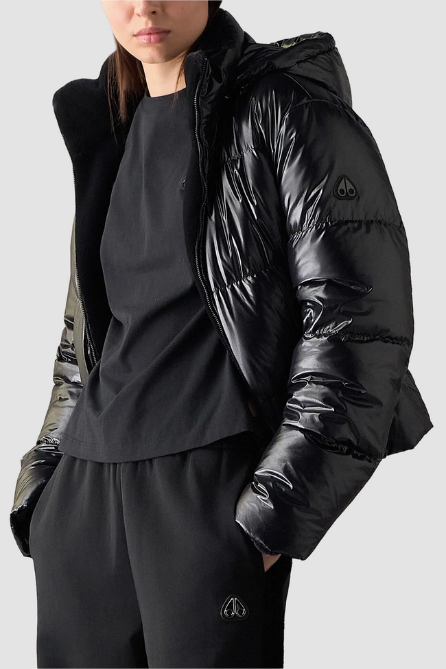 Moose Knuckles Womens Down Jacket f26 Queen Reversible Puffer - Black