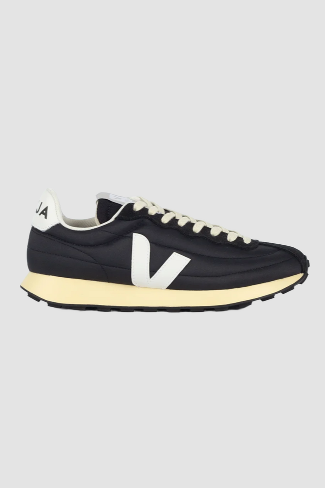Veja Mens Belem Nolyn Sneakers - Black/White