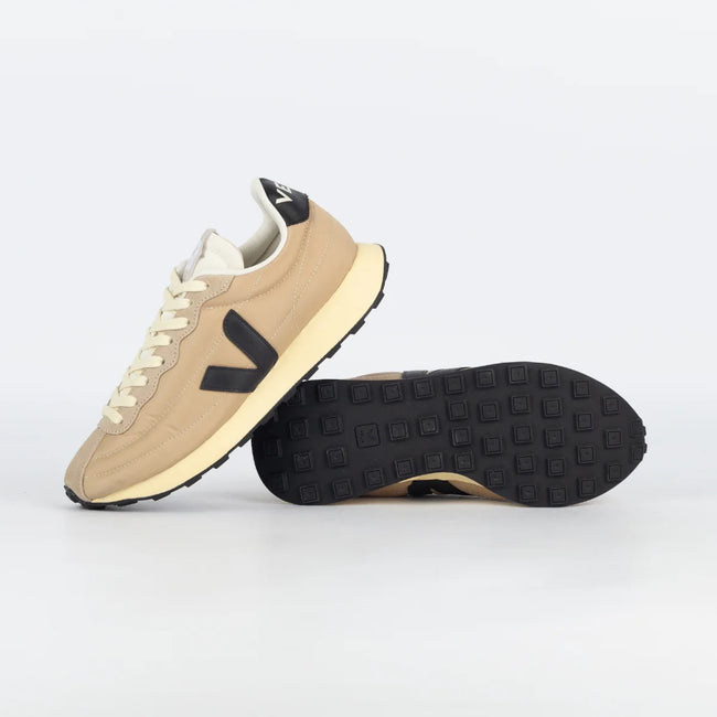 Veja Mens Belem Nolyn Sneakers - Almond/Black