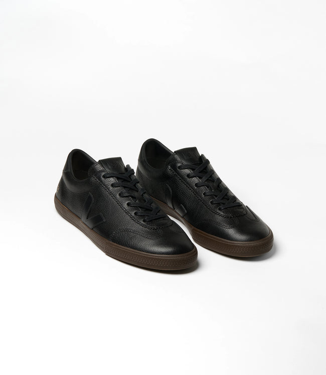 Veja Mens Volley Signature Grained O.T. Leather Sneakers - Black Eagle