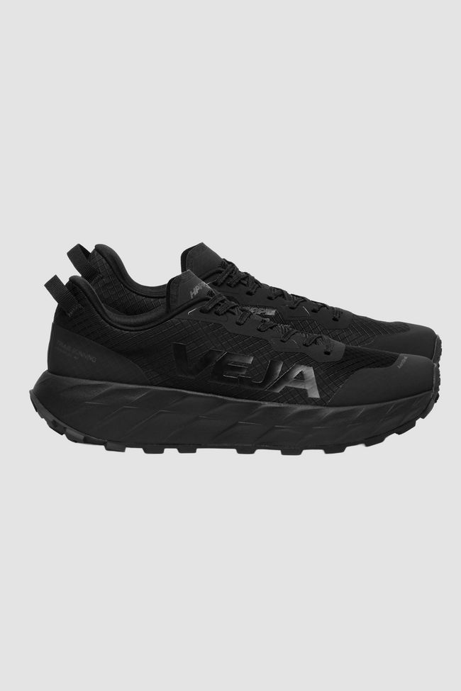 Veja Mens Harpie Trail Aeroshell Sneakers - Full Black