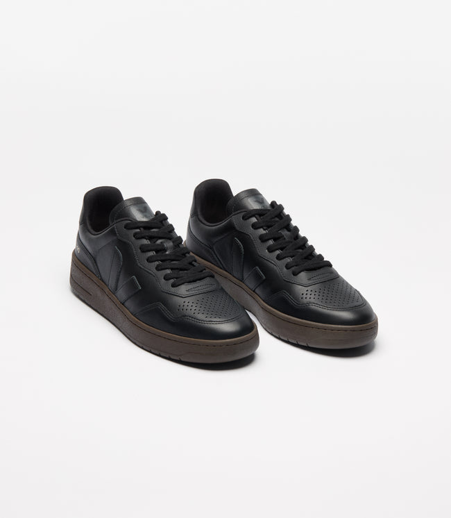 Veja Mens V-90 O.T. Leather Sneakers - Full Black Eagle