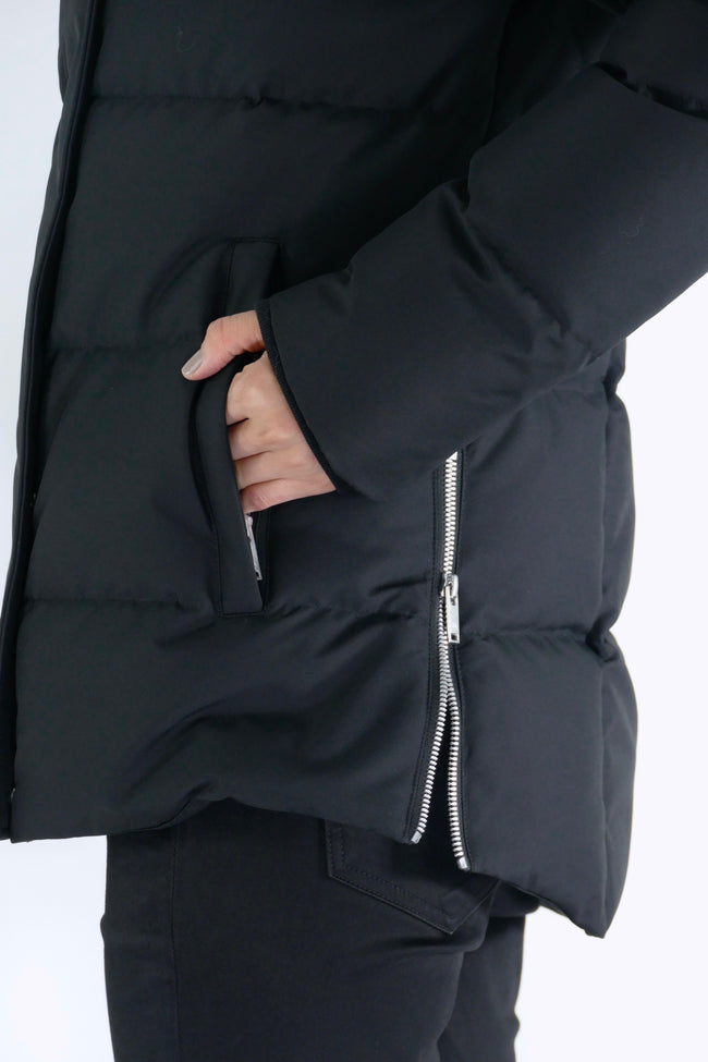 Moose Knuckles Womens Down Jacket Cloud 3Q Fur - Black/Natural