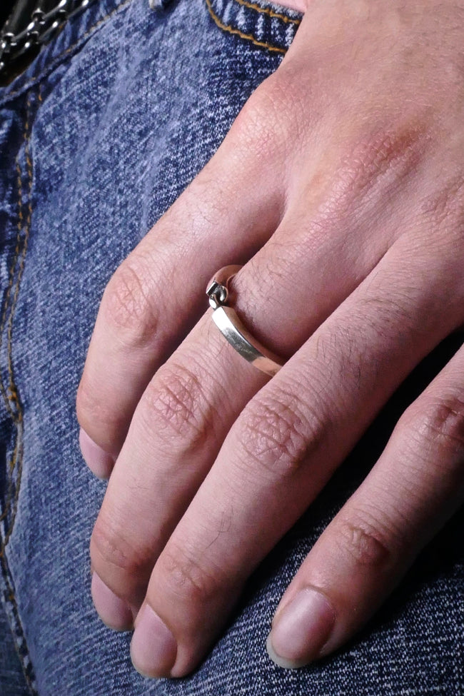 M.Cohen by MAOR Triple Link Oxidized Perihelion Ring - Silver