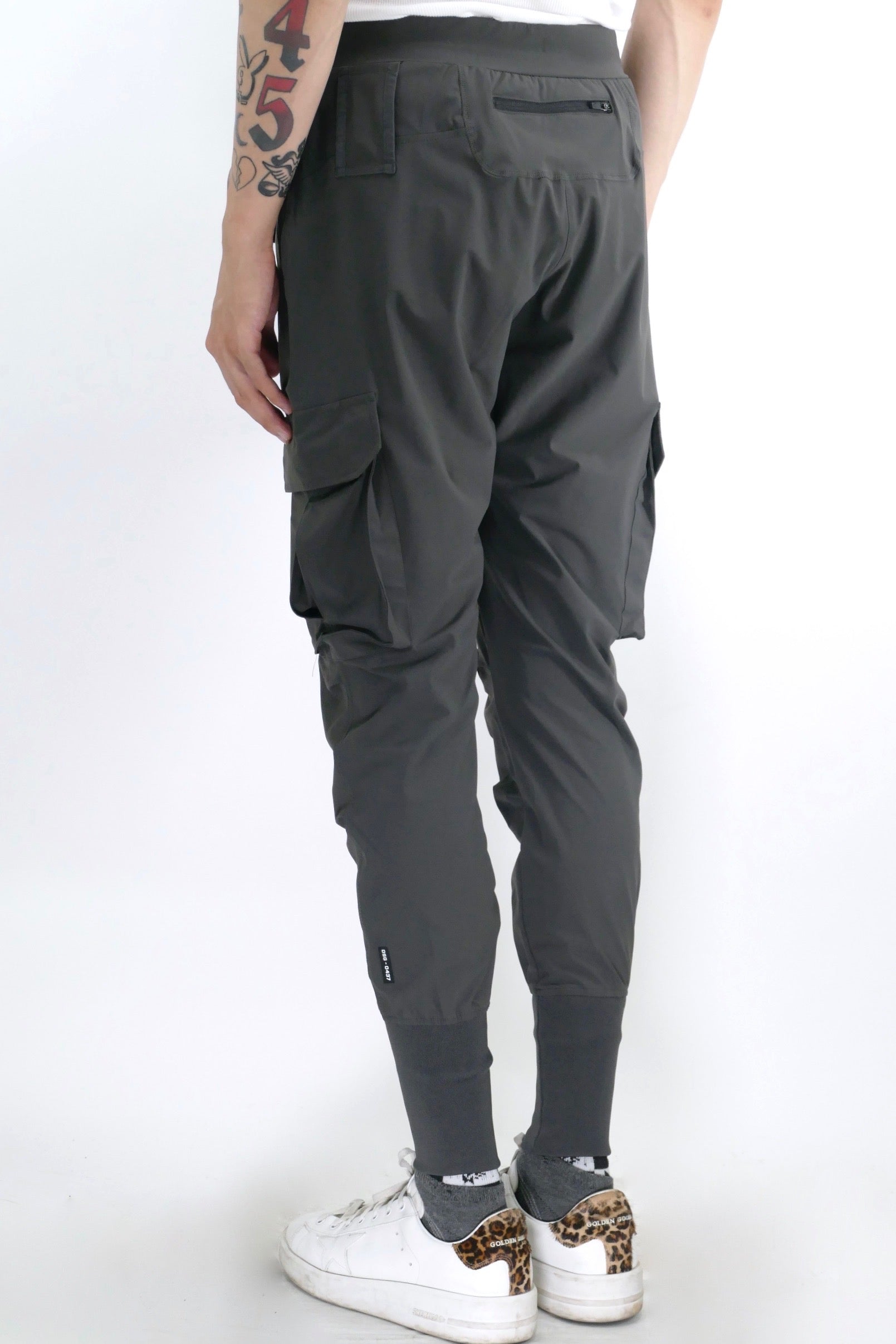 Time 2 Get Lit Reflective Cargo Joggers – iHeartRaves