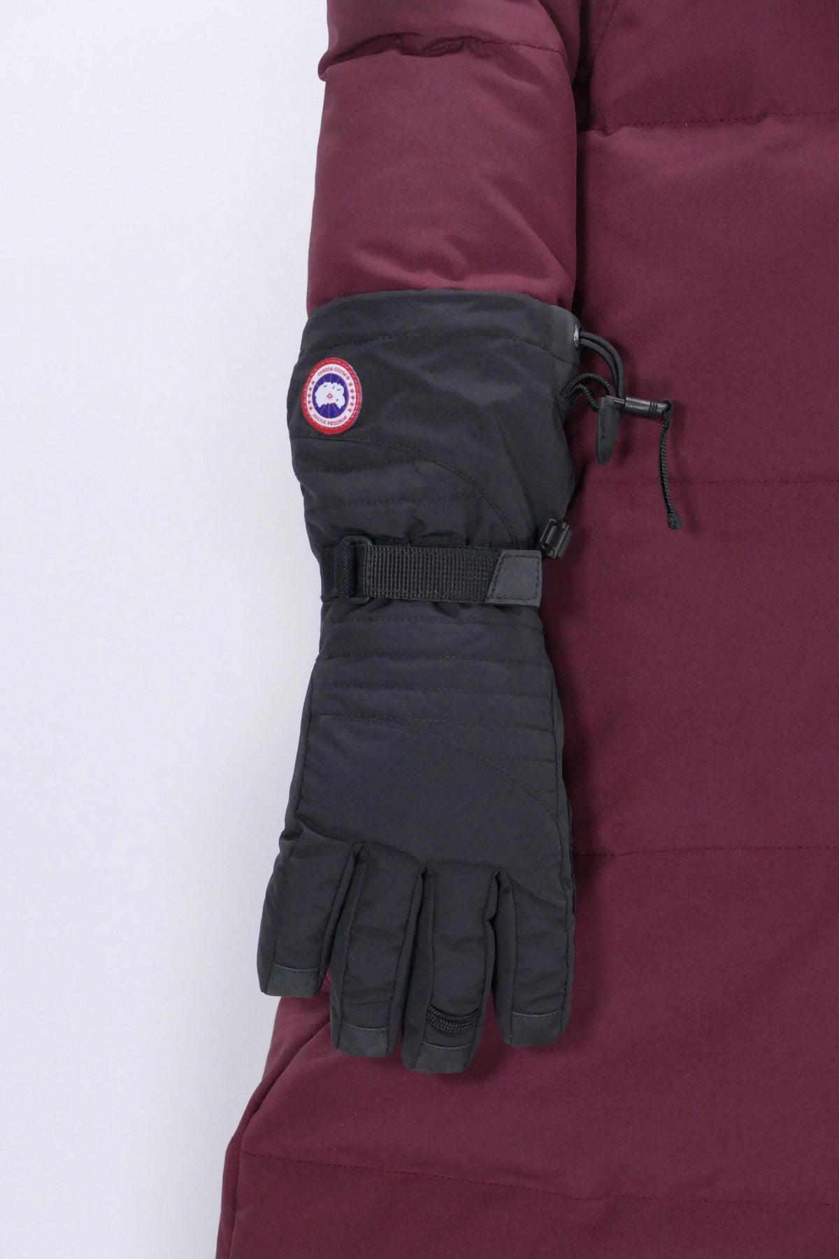 Canada Goose Womens Winter Accessories Gloves &amp; Mitts Down Gloves  - Black - Due West